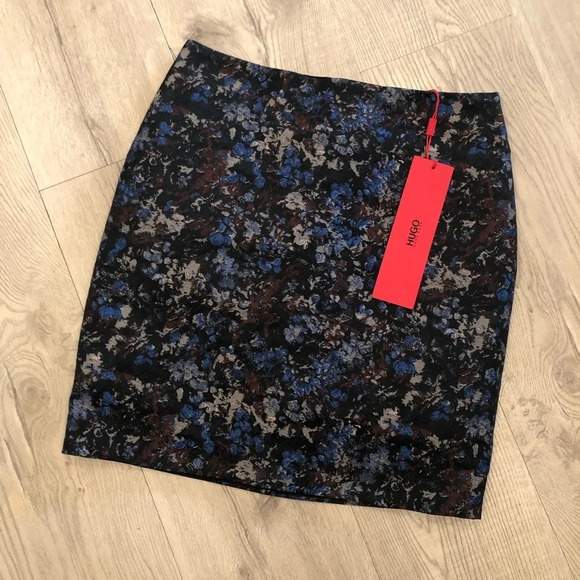 NWT BOSS Hugo Boss Rommie Black Blue Brocade Tapestry Floral Pencil Skirt XS - Picture 1 of 9